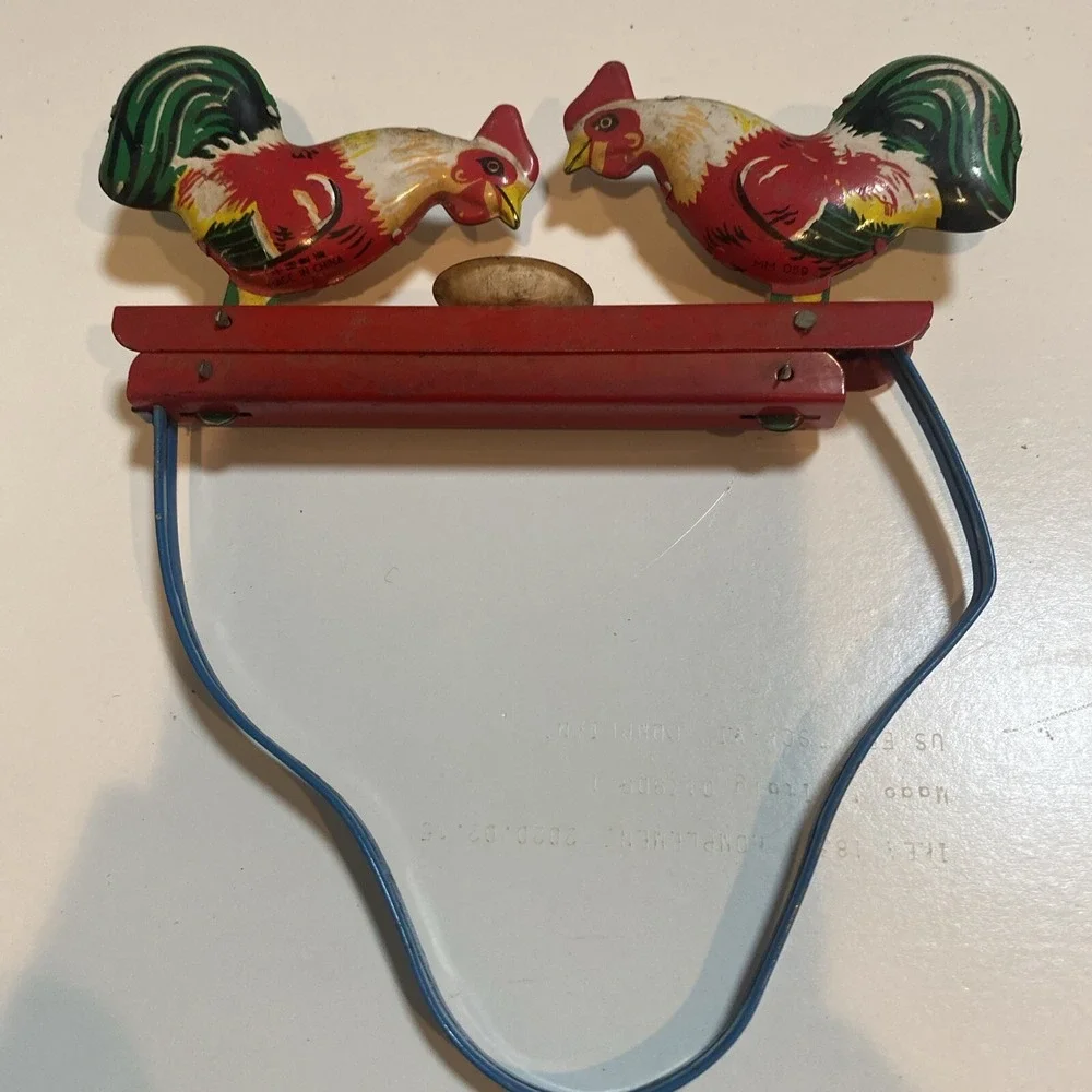 Vintage Chicken Metal Sqeeze Toy‎